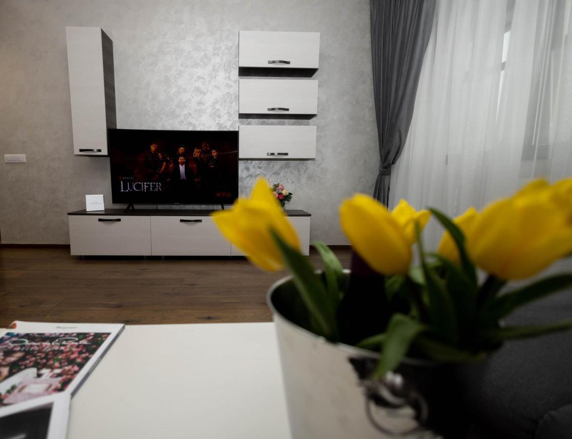Appartement Central Apartament 4 à Iasi Extérieur photo